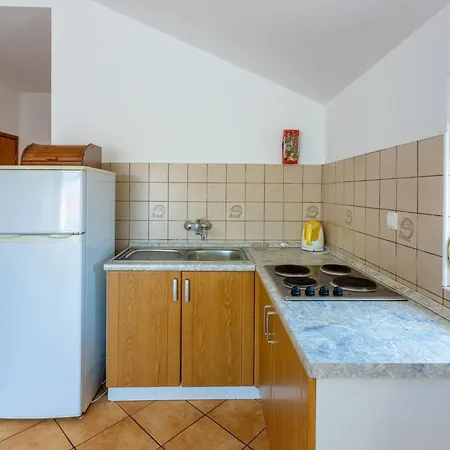 Apartament Studio-apartment Mit Balkon Und Meerblick By Interhome