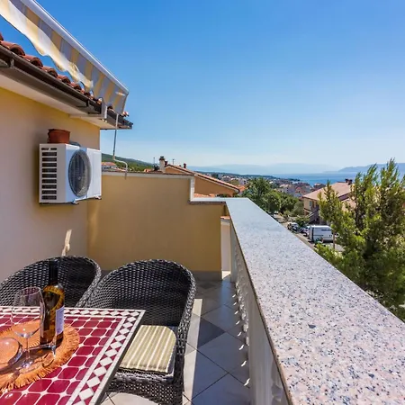 Studio-apartment Mit Balkon Und Meerblick By Interhome * Crikvenica