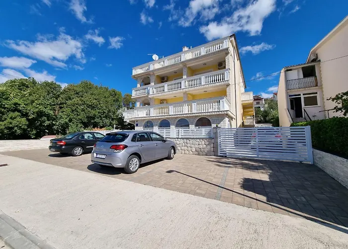 Studio-apartment Mit Balkon Und Meerblick By Interhome Crikvenica
