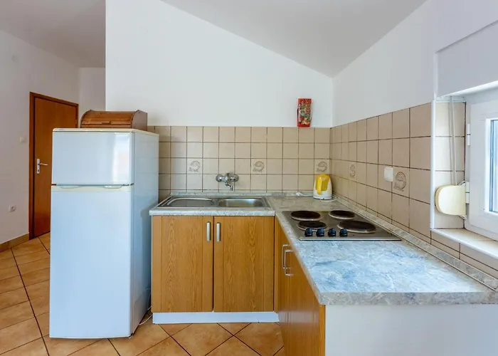 Appartement Studio-apartment Mit Balkon Und Meerblick By Interhome